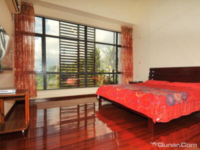 去呼呼三亚微儿度假海景公寓五房两厅别墅