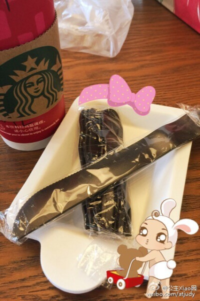 ?午餐，一起分享了STARBUCKS的圣誕雙色卷。淺淺的粉，賣相和味道都還OK吧～?? #囡Style# 其實(shí)想想也對，天下沒有不散的宴席…能聚在一起的時(shí)候就該好好珍惜，畢竟未來怎么樣誰也不知道…??A ZA A ZA FIGHTING！