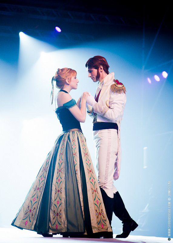 Anna and Hans (Frozen) - Japan Expo 2014: WCS &amp;amp; ECG Cosplay Main Stage