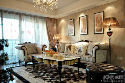 【{“嘟妈肥爸”的低调奢华品质小窝}】面积:139 套内114 费用:半包10W 总50W+ 设计:夏伟 ®客厅