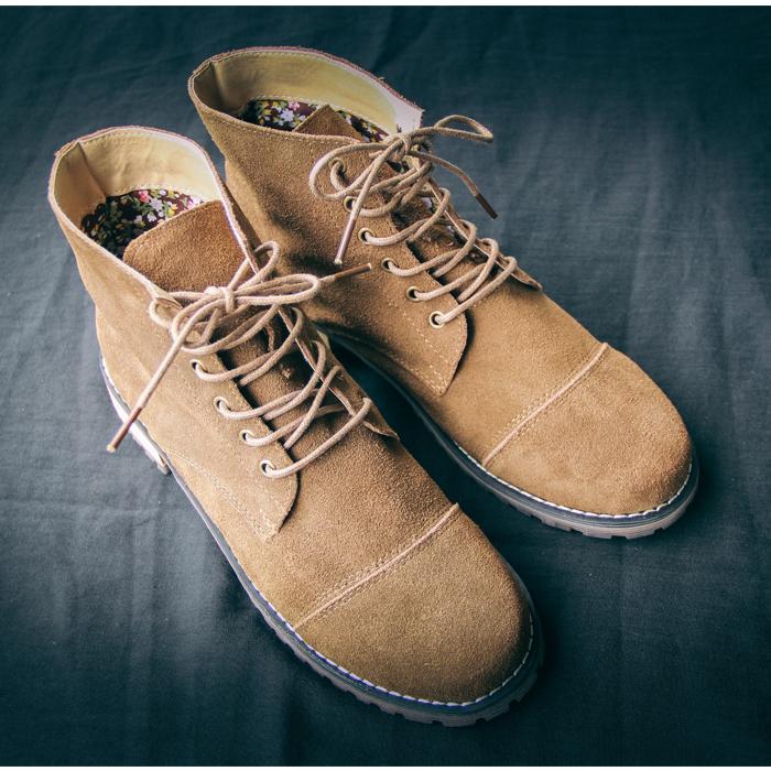 森系文艺手工牛皮短靴单靴马丁靴复古英伦翻毛皮碎花内衬系带短靴