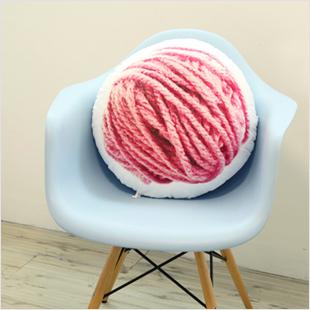 韩国进口创意可爱粉红色毛线球纯棉布艺圆形礼品靠垫抱枕靠背