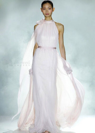 Exquisite Wedding Gowns by Rosa Clara