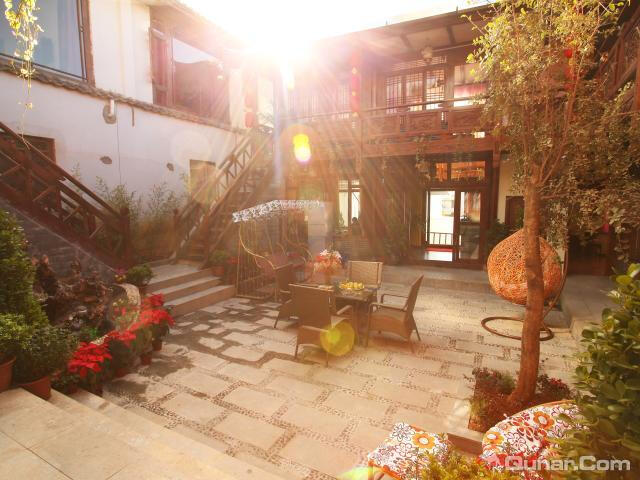 去呼呼丽江古道烟雨休闲客栈（2号院店）标准房