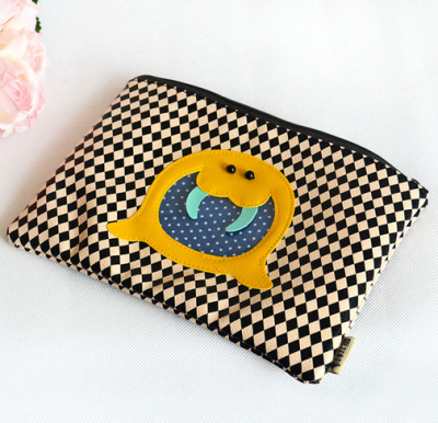 春夏卡通小包时尚女士潮流手拿包 杂物包 女包包