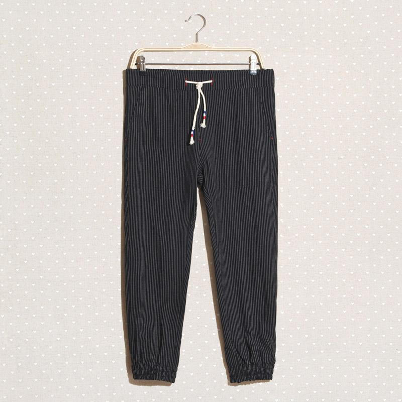 秋装 经典黑白竖条纹文艺范型男九分裤日系复古收脚哈伦裤潮