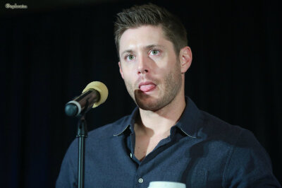 #JensenAckles# 水润润亮晶晶（¯﹃¯）。。。。。。（图源见logo）