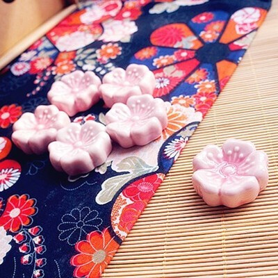 小七家★日式zakka限量 樱花和风手绘式筷子架 陶瓷筷架/枕/托