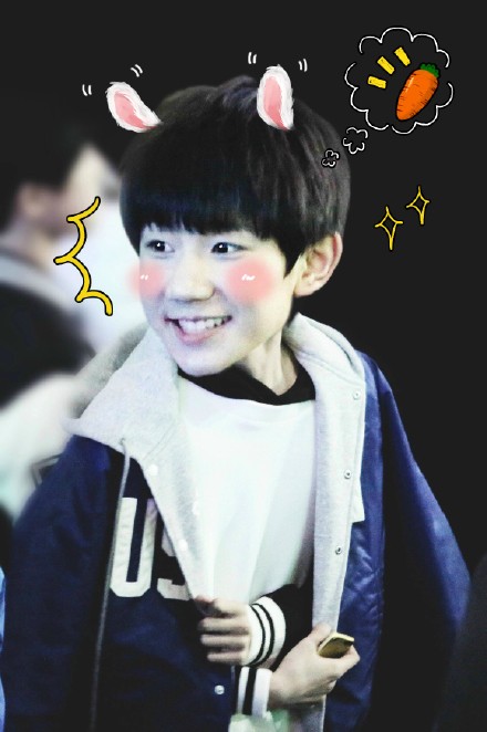 #TFBOYS王源# #王源# 捉到一只小兔纸~~~【已证得二改授权，原图：@JUST_A_STEP_AWAY半径站 】