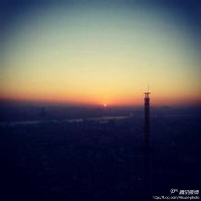 生命没有彩排，每天都是直播。迎着朝阳，踏上属于你的旅途。