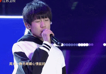 天天天天啊QAQ这里的摇肩可爱到昏厥！！！！！！！还有什么我呜呜呜呜QAQ