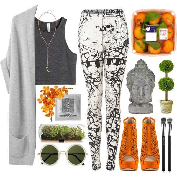 A fashion look from January 2015 featuring oversized cardigan, jersey shirts and tattoo leggings. Browse and shop related looks.