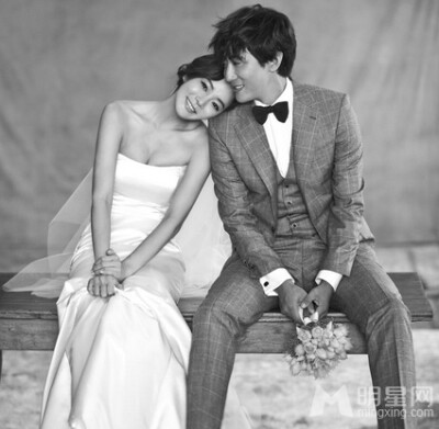 2014年10月14日，蔡琳和高梓淇的婚礼在太原举行，高梓淇上门接亲，给长辈敬茶。2014年10月23日，高梓淇和蔡琳在韩国举办第二场婚礼，并以传统韩式婚礼形式进行。