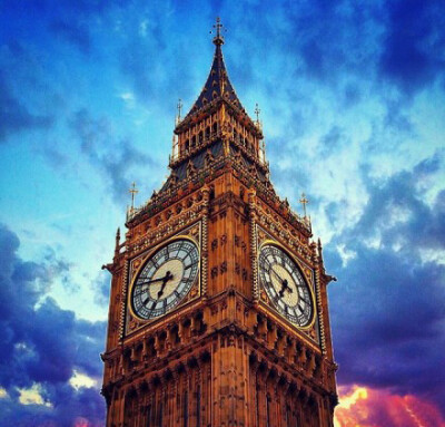 英国大本钟唯美HDR摄影作品，美轮美奂喔，已沉醉了。