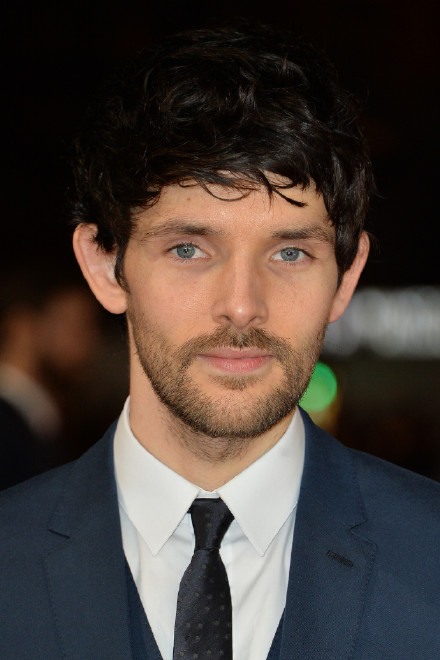 #Testament Of Youth Premiere##Colin Morgan# on the red carpet on jan.5【总50P下载 O网页链接 密码dy49 , farfarawaysite O网页链接】毛孔级高清 共计50P已放完 总裁范 运筹帷幄 自信 更加的适应环境 比上次更放松自如的感觉呀 眼睛是最澄澈的北爱尔兰天空和大海