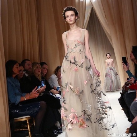 Valentino 2015 S/S Couture. 帷帐中走出的美梦