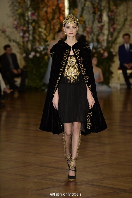 #秀场 Runway#Dolce &amp;amp; Gabbana Alta Moda Spring 2015，最为神秘的高级定制秀。