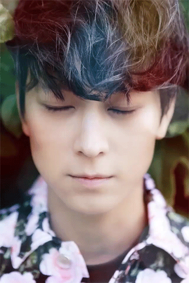 #姜栋元# 整个人都被盯不好了。。。