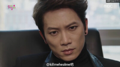 #killmehealme# 《kill me heal me》（#杀了我治愈我# ）-第十集直播中-世期去了公司霸气侧漏，女职员疯狂迷恋！悧珍给世期圆场，说您一夜就换了衣服发型速度真快，世期说别碰我，悧珍说你以为自己很值钱吗 ！开会中…