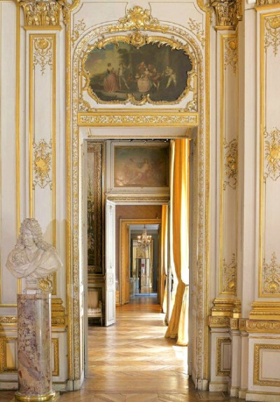 这座位于巴黎的19世纪末建造的房子是狂热的艺术品古董收藏家Edouard André 和 Nélie Jacquemart的家。