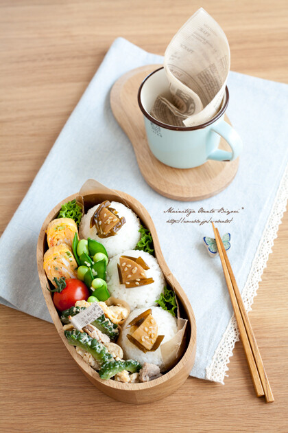 Today's Menu ・ゴーヤチャンプルー ・茎わかめの佃煮おにぎり ・絹さやと枝豆の生姜和え ・桜エビとネギの玉子焼き ・プチトマト