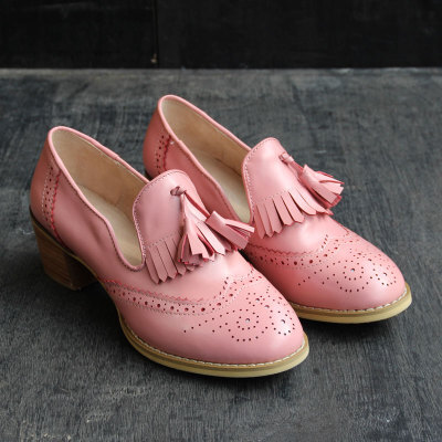 日系学院风清新舒适雕花粉色流苏复古女款单鞋手工中跟优雅女鞋