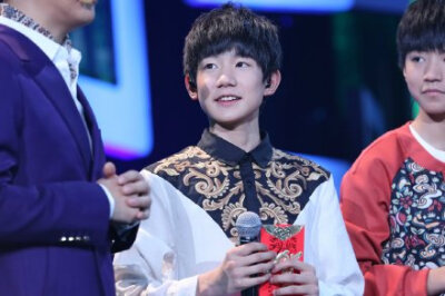 150211 央视网络春晚 @TFBOYS-王源 目若灿星&amp;gt;&amp;lt;