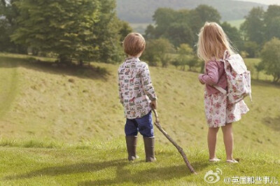 没错！就是把那个各种碎花图案用在各种地方的，乔治王子穿了他家衣服之后卖断货的牌子…据说在英国每5个人当中就有一个人有他们的产品，英国人爱它爱到这样也是醉了…还有，听说在中国已经有天猫了？！