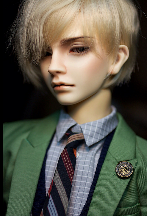 {“琥珀的眸子”}...... Ball jointed Doll