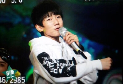 #羊年春晚看王源##2015湖南春晚# 150212湖南卫视小年夜春晚 预览@TFBOYS-王源