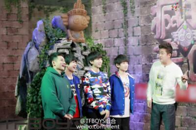 【预告】情人节要怎么过？当然是让#TFBOYS#陪你过！今晚19点金鹰卡通卫视，看TFBOYS如何在#疯狂的麦咭#勇闯石头城，陪大家开心过情人节啦！本期节目也将在春节期间湖南卫视播出，具体播出时间另行通知（PS：看不到金…