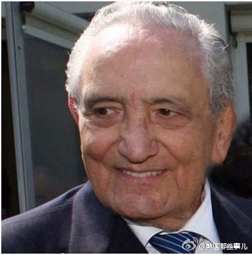 情人节去世的Michele Ferrero.... 你们都说他是费列罗之父...... 今天才知道他还是Nutella之父... Tic Tac之父和Kinder nueno之父......... 其实后三个才是我的最爱啊 T_T