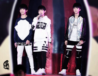 TFBOYS 2015湖南卫视春晚