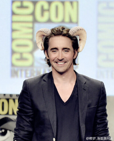 #Lee Pace#突然想到，我大佩佩既然是美利坚、白羊座、中国生肖属羊的男纸，是不是可以简称为美羊羊？