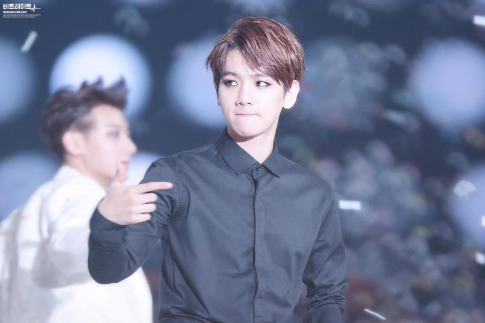 #边伯贤# #BAEKHYUN# 【BEATRATE】141203 MAMA 更推1P