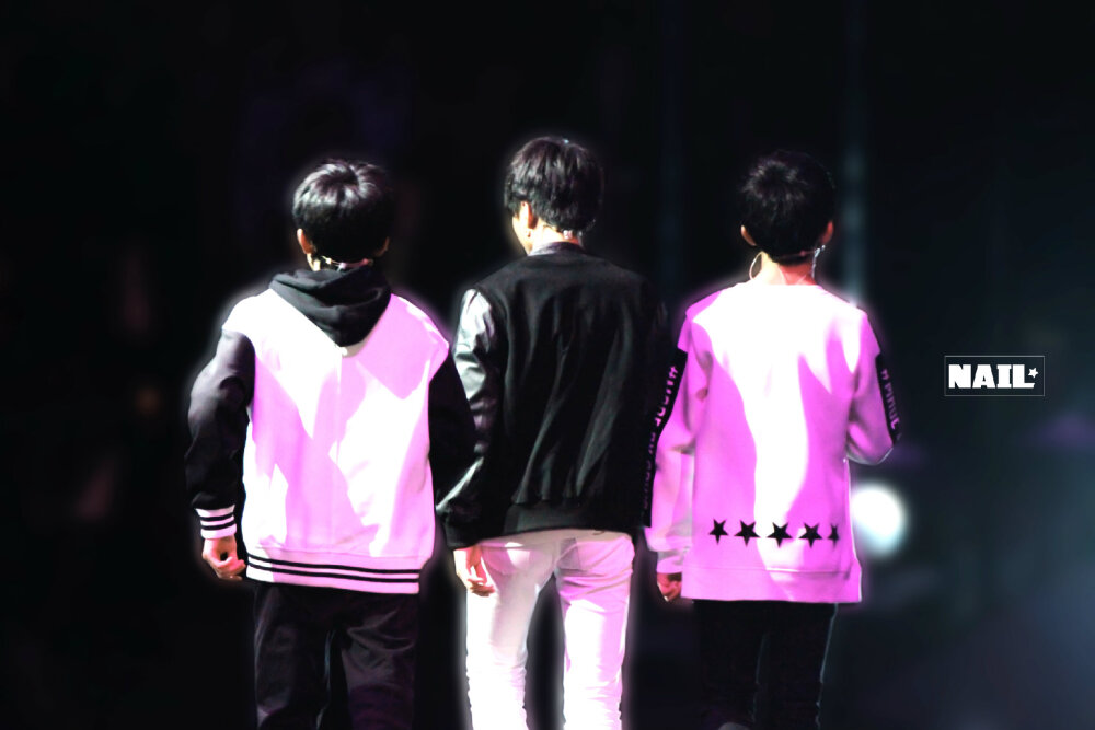 TFBOYS2015江苏卫视演唱会