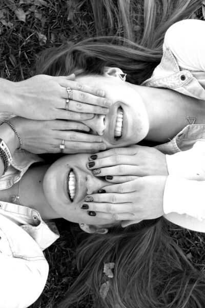 Best friends. @Brenna Hersey Fulbright Brennah we need to take pictures like this with America:))) &amp;lt;3