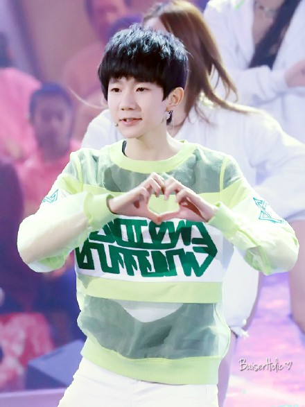 【王源 2015北京春晚】哈特哈特哈特哈特 #TFBOYS王源# 2015北京卫视春晚