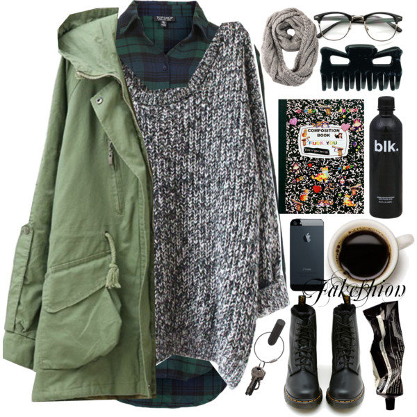 A fashion look from January 2015 featuring pullover sweater, hooded coats and sleep shirts. Browse and shop related looks.