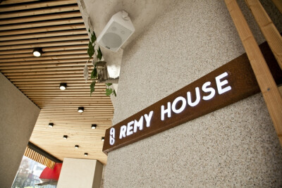 【{台中Remy House面包店室内设计}】作者：Ryan Lai