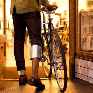 Selvage Riding Denim by Upright Cyclist的图片