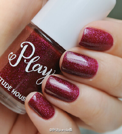 etude house play nail 303爱斯基摩红试色（cr.naver.eunsong1990）