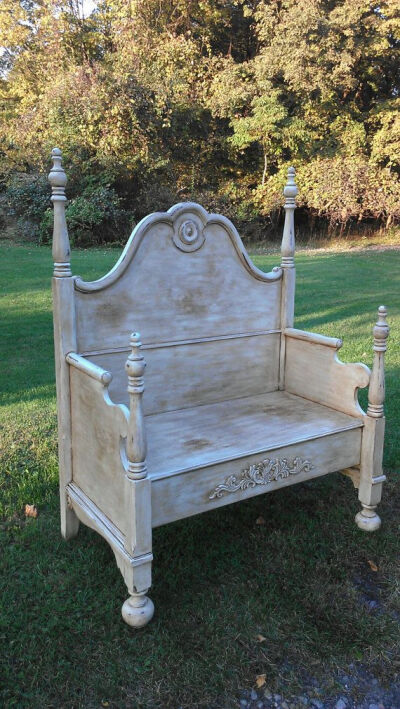 PainTed BeNch, ShaBBy ChiC BeNch, CoTTaGe StYle BenCh, BeD BeNch * LOCAL PiCK UP *