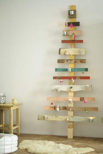 tree with wood scraps..cute! #Xmas #Christmas #Christmas tree