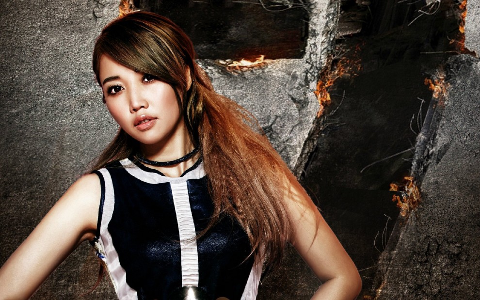 小编是冲着男神李健去的,当年某一届春晚,小编听