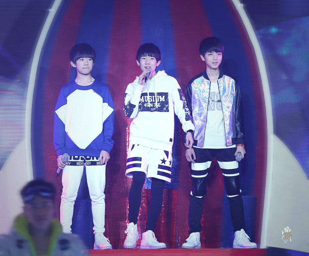 TFBOYS 2015湖南卫视春晚