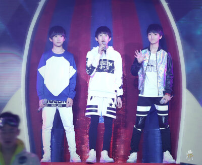 TFBOYS 2015湖南卫视春晚