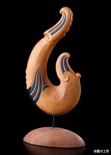 Wood carving, Sculpture - by Kerry Thompson, Māori artist.
