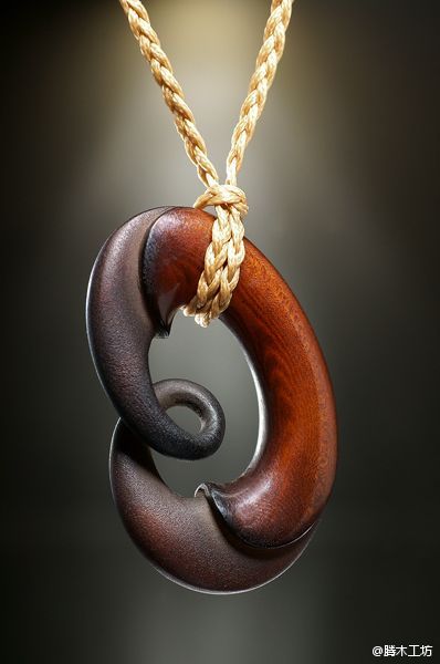 Wood carving, Sculpture - by Kerry Thompson, Māori artist.