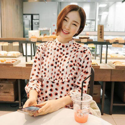 2015春新特 韩国 晕染小樱桃印花超爱褶皱木耳边连衣裙